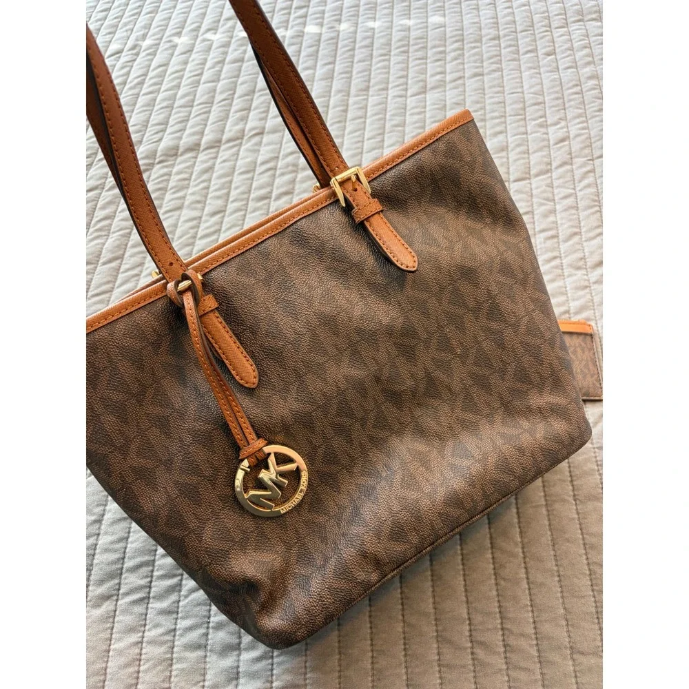 Michael Kors Jet Set Travel Signature Brown Tote Bag with Matching Card Case